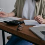 Como Investir com Pouco Dinheiro em 2025: Guia Completo para Construir um Patrimônio do Zero